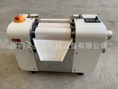 實(shí)驗(yàn)室可用數(shù)控三輥研磨機(jī)